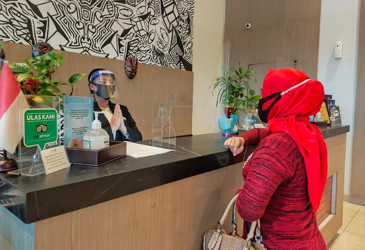 Hotel 88 Itc Fatmawati Jakarta By Wh Εξωτερικό φωτογραφία