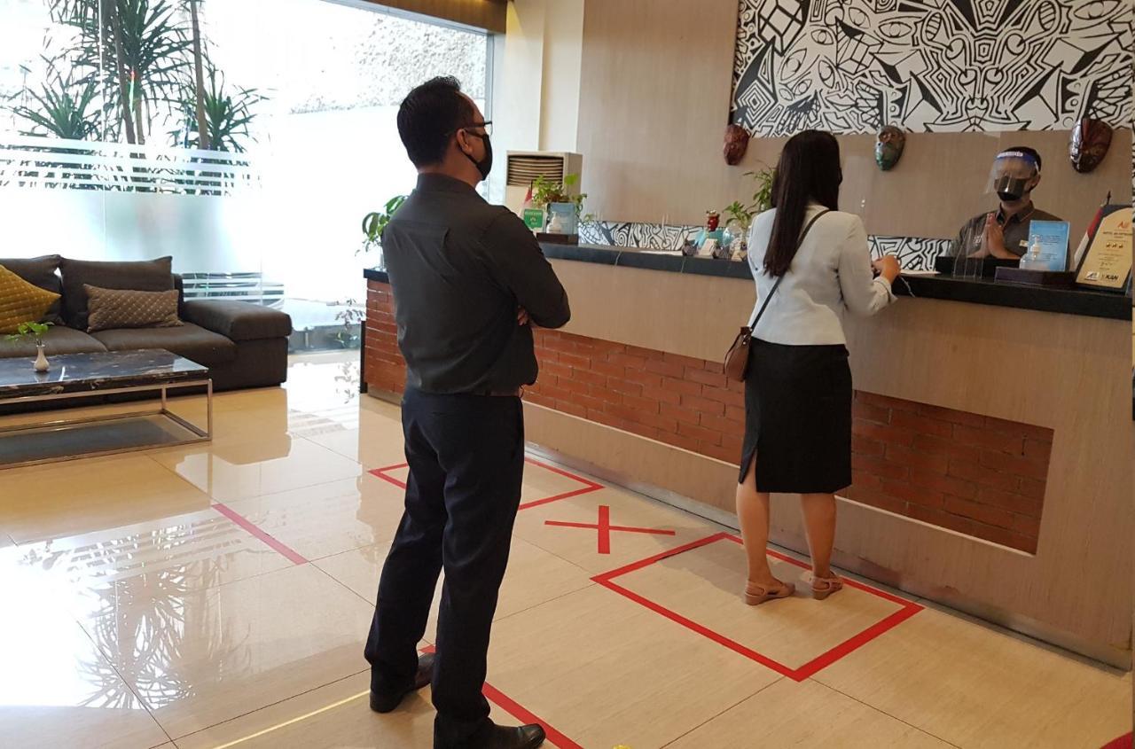 Hotel 88 Itc Fatmawati Jakarta By Wh Εξωτερικό φωτογραφία