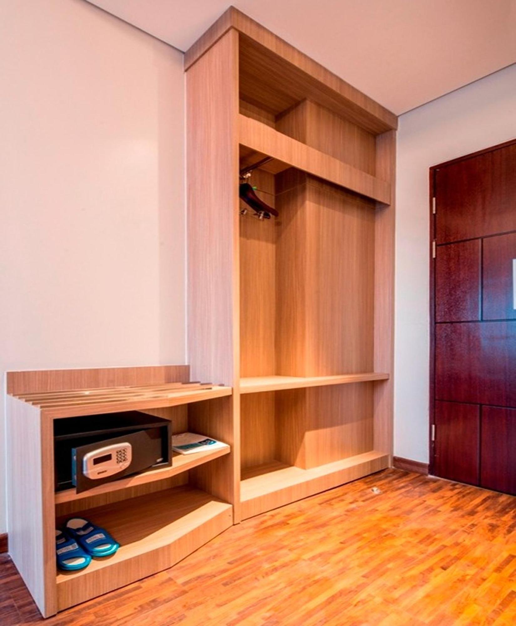 Hotel 88 Itc Fatmawati Jakarta By Wh Εξωτερικό φωτογραφία
