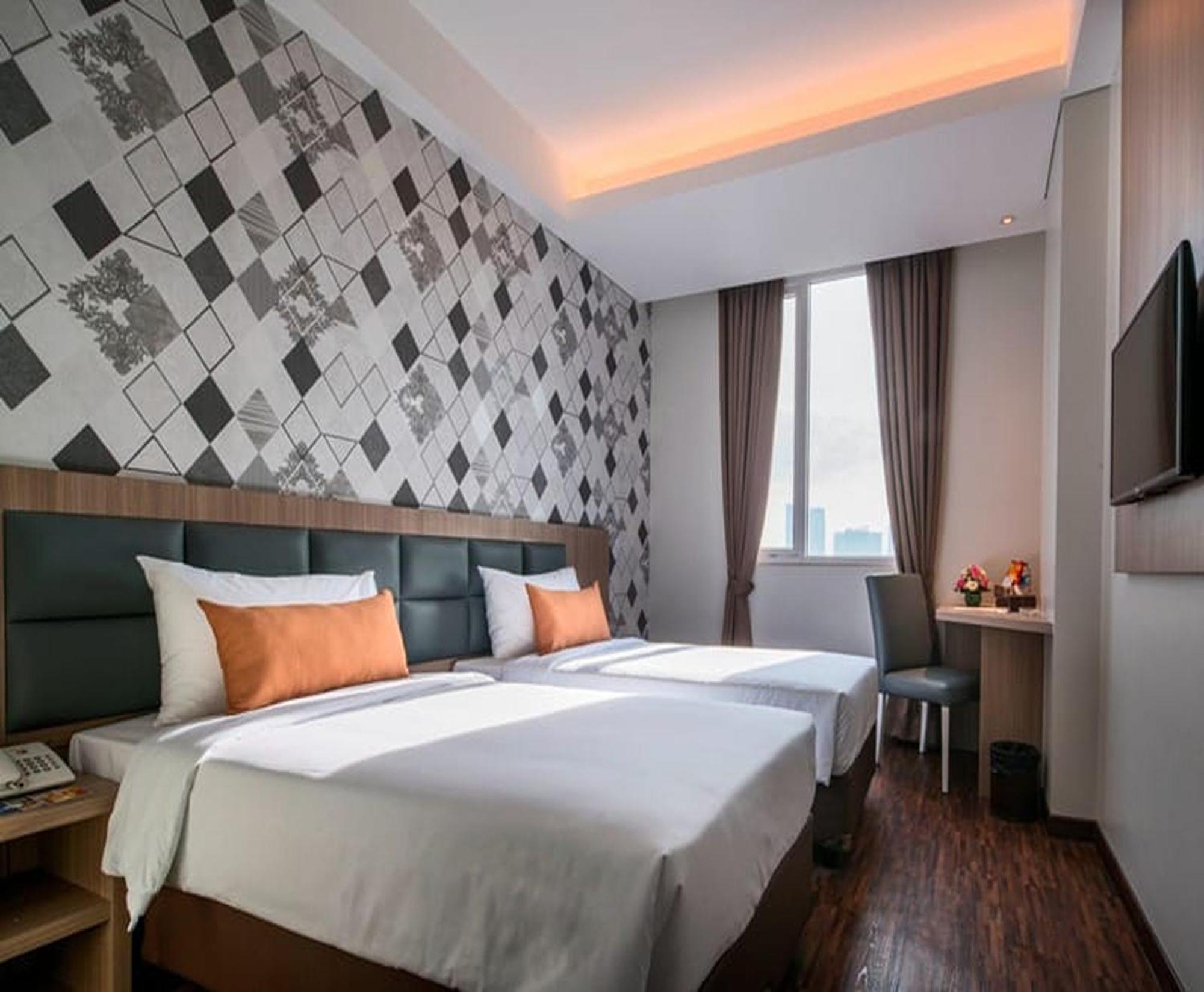 Hotel 88 Itc Fatmawati Jakarta By Wh Εξωτερικό φωτογραφία
