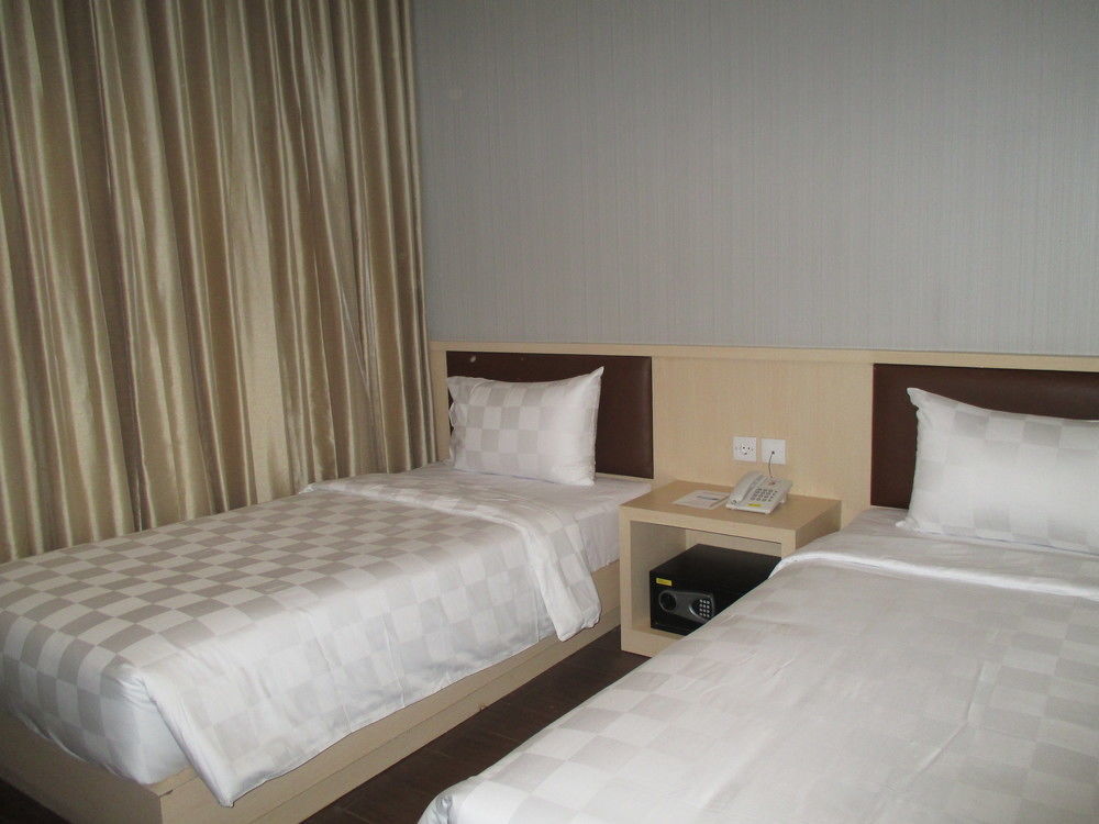 Hotel 88 Itc Fatmawati Jakarta By Wh Εξωτερικό φωτογραφία