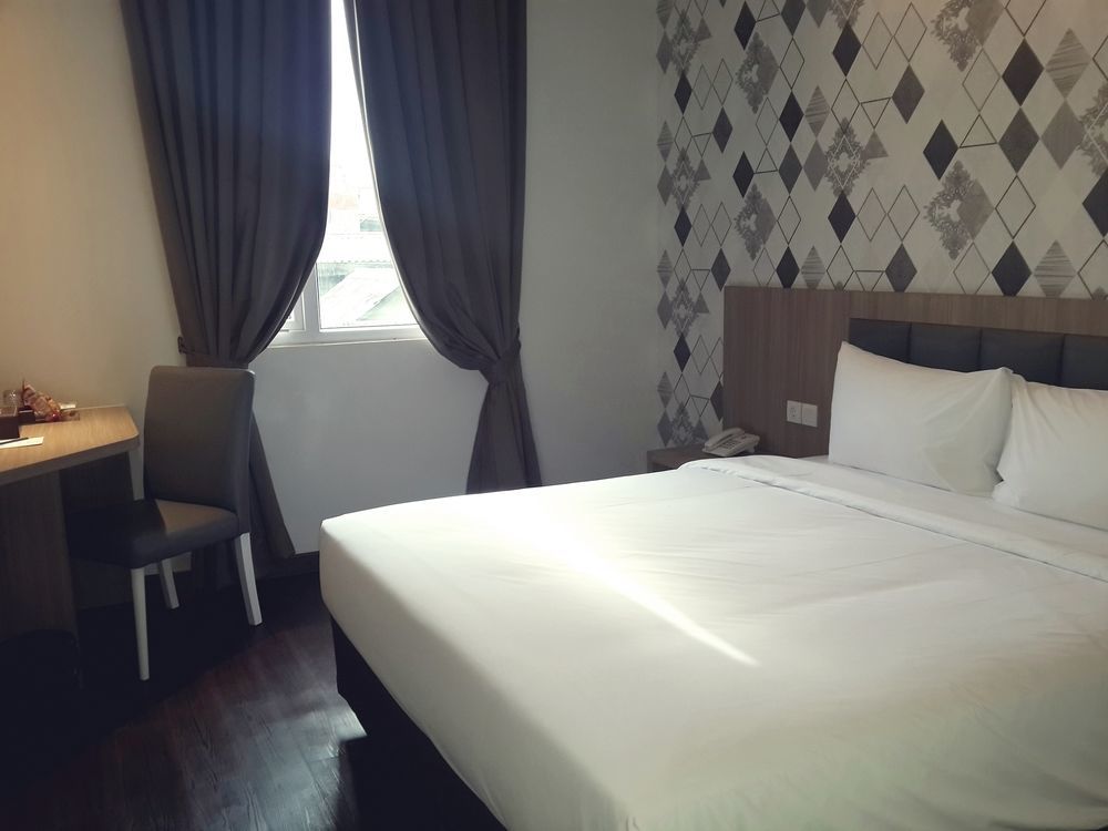 Hotel 88 Itc Fatmawati Jakarta By Wh Εξωτερικό φωτογραφία