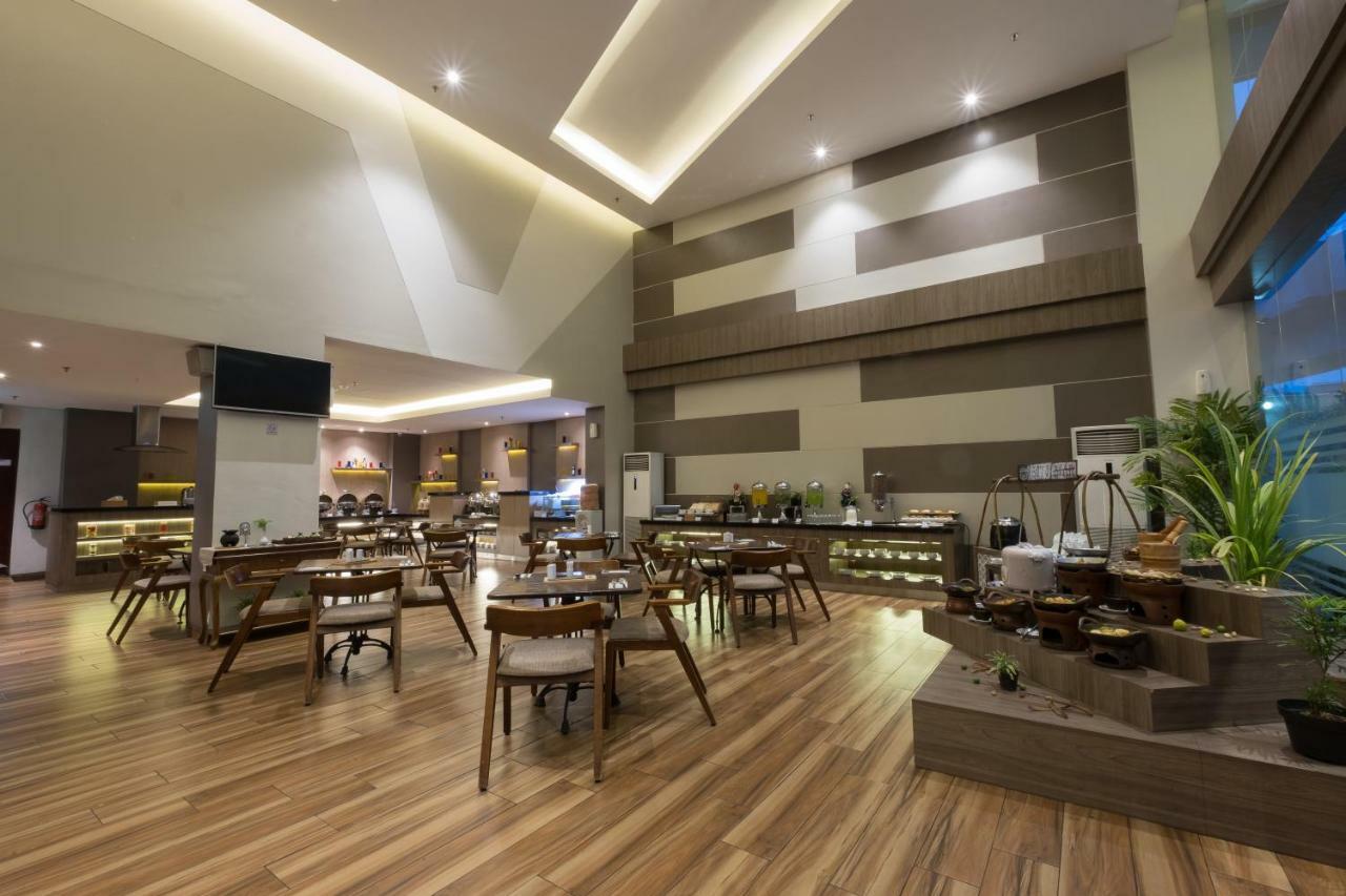 Hotel 88 Itc Fatmawati Jakarta By Wh Εξωτερικό φωτογραφία