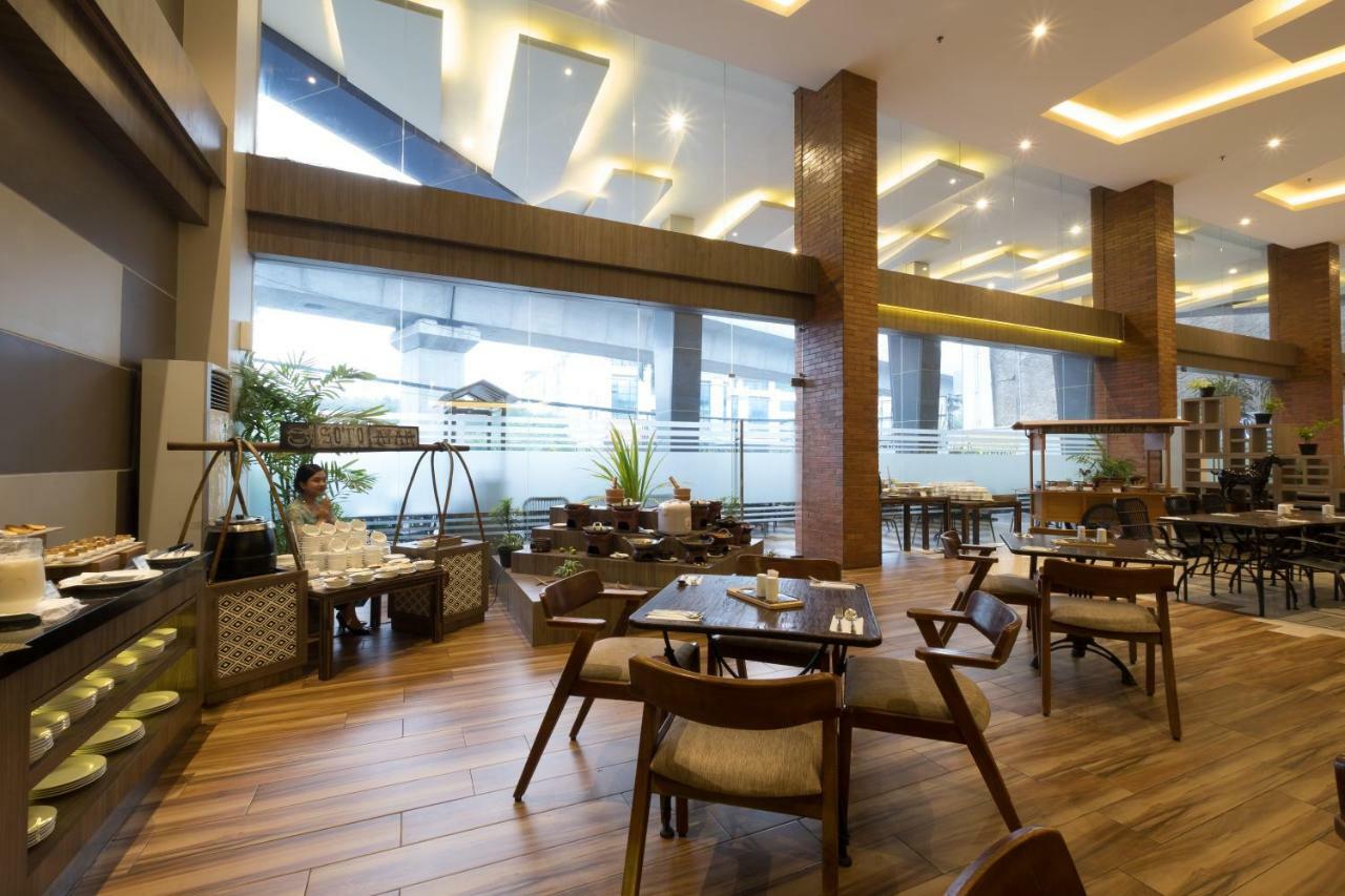 Hotel 88 Itc Fatmawati Jakarta By Wh Εξωτερικό φωτογραφία